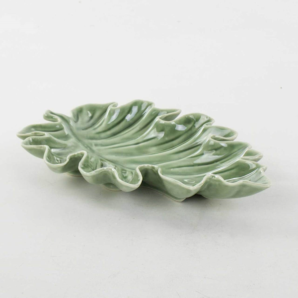 Euro Flora 53429 Tabak Yaprak Seramik 24,5x16x3,5 Cm. Euro Flora 53429 Tabak Yaprak Seramik 24,5x16x3,5 Cm.