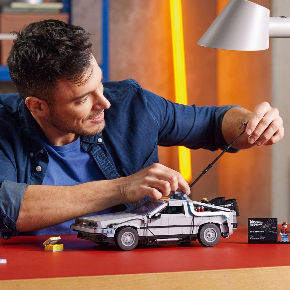 Lego 10300 Creator Expert Back To The Future Time Machine Görseli