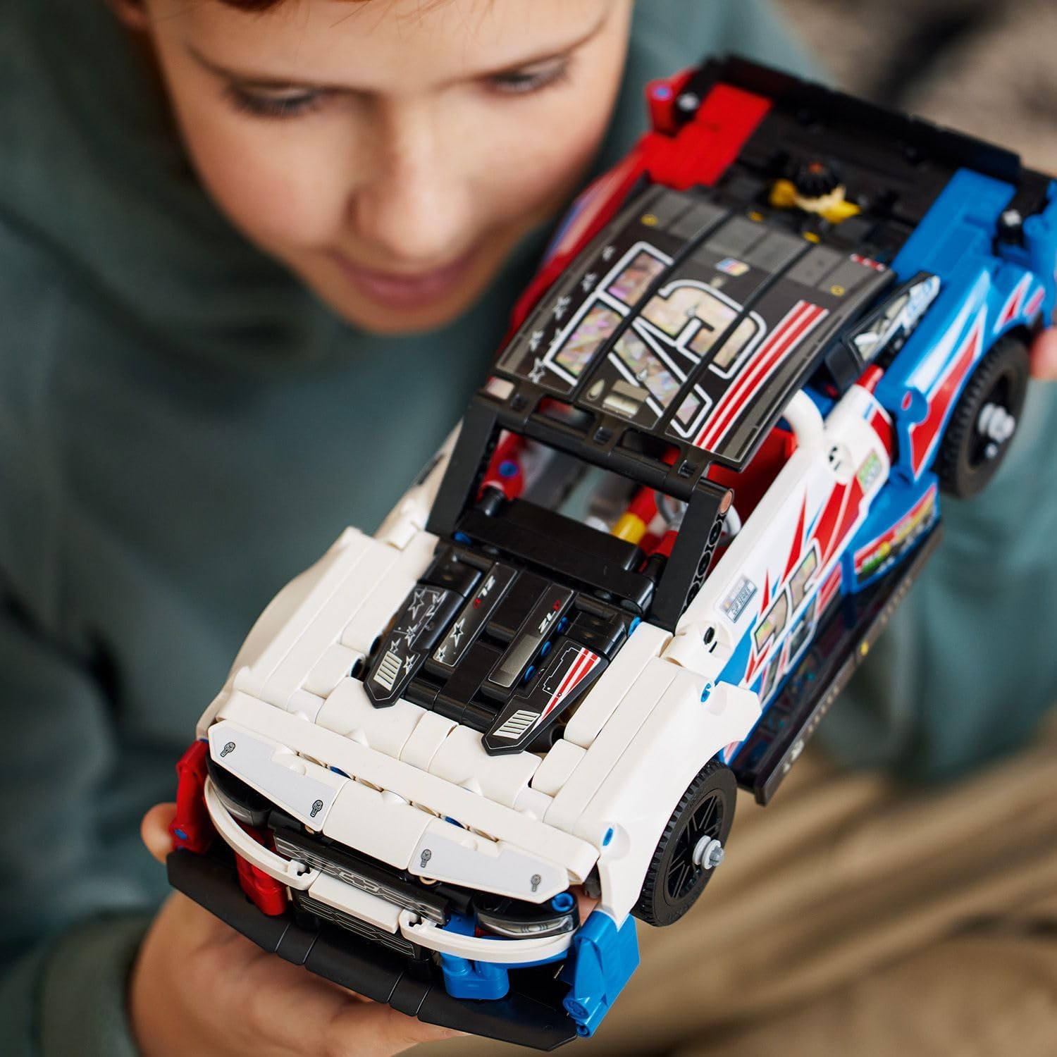 Lego 42153 Technic Nascar Yeni Nesil Chevrolet Camaro Zl1 Görseli