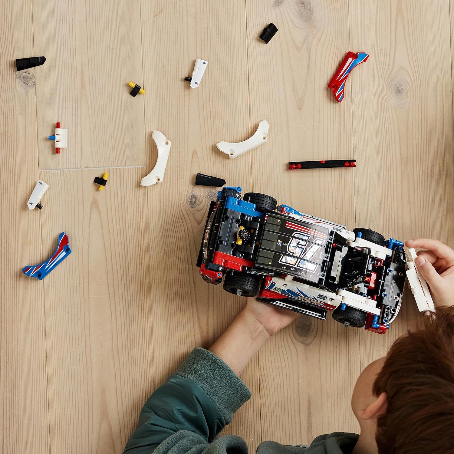 Lego 42153 Technic Nascar Yeni Nesil Chevrolet Camaro Zl1 Görseli