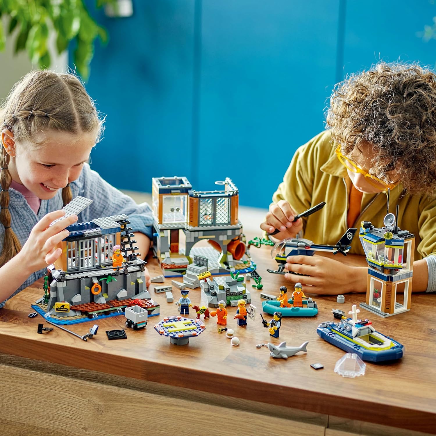 Lego 60419 City Polis Hapishane Adası Görseli