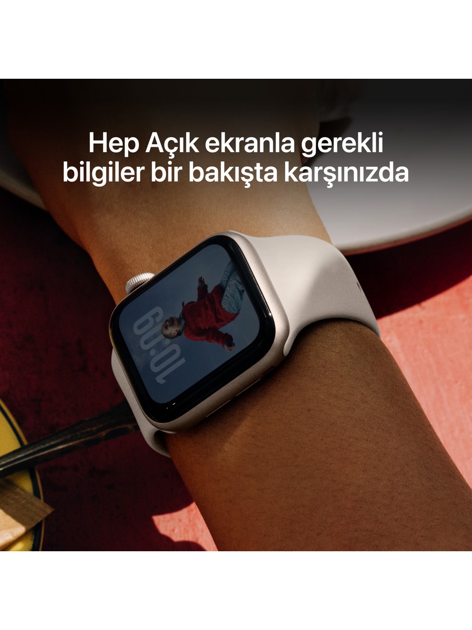 Apple Watch SE 3 GPS 40mm Alüminyum Kasa ve Spor Kordon Akıllı Saat Görseli