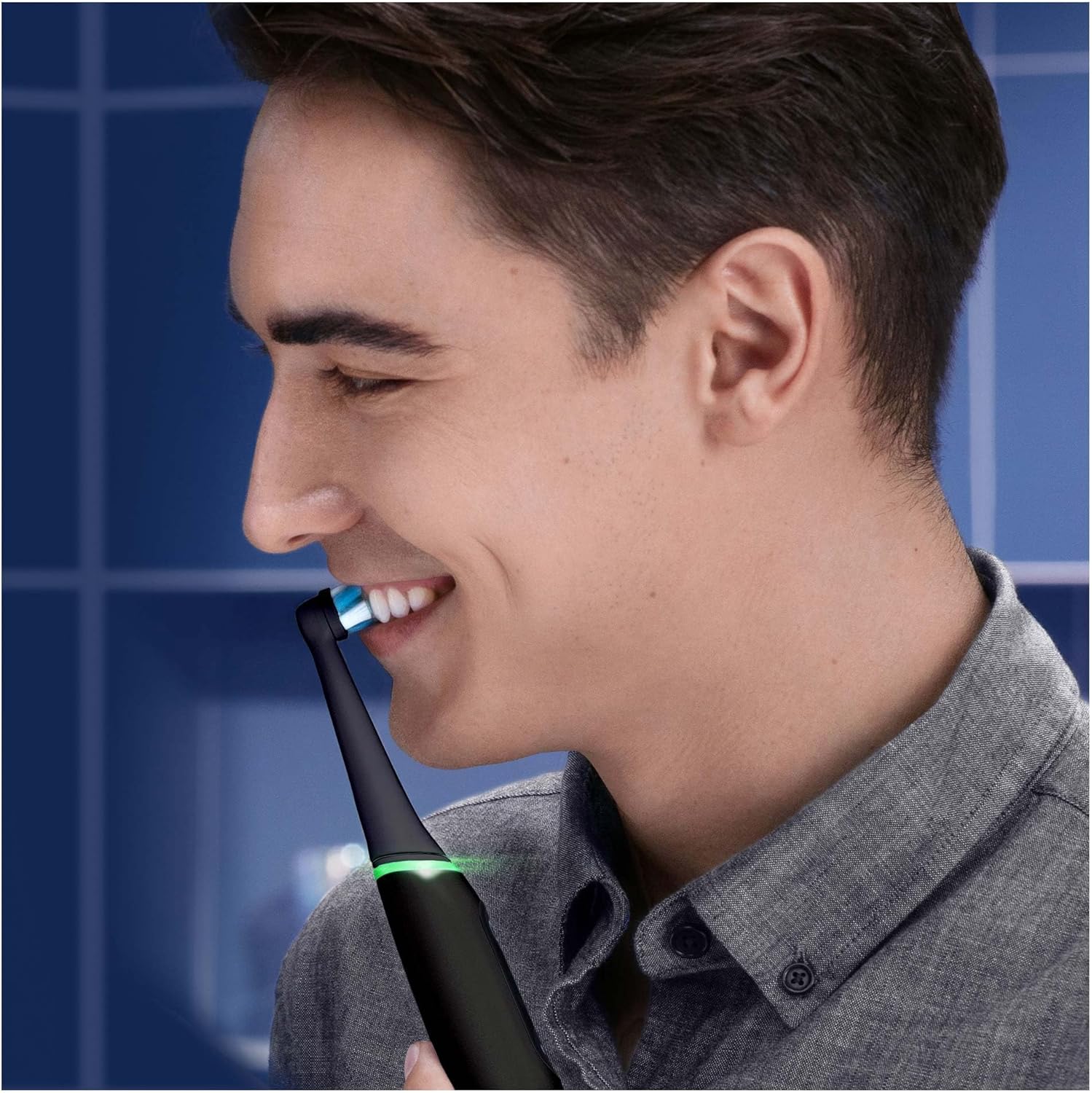 Oral-B iO 6 Smile Şarjlı Diş Fırçası Siyah Görseli