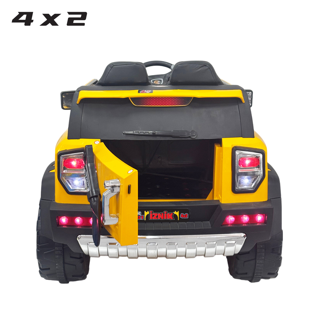 Ak 97-510 İznik Kumandalı Akülü Araba 12 Volt Sarı Gt Görseli